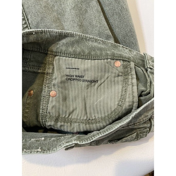 7 For All Mankind High Waist Cropped Straight Jeans. Size 28. NWT. MSRP $208. - Picture 8 of 13